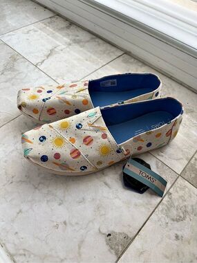 TOMS NWT Rare Alpargata Glow-in-the-Dark Space Planets Cream Print Women's US 12